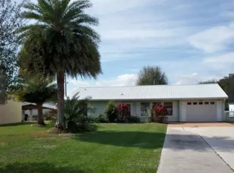 1040 Elm St, Okeechobee, FL 34974 photo 2