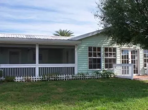 1040 Elm St, Okeechobee, FL 34974 photo 1