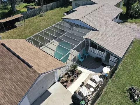 9425 Honeysuckle Dr, Micco, FL 32976 photo 7