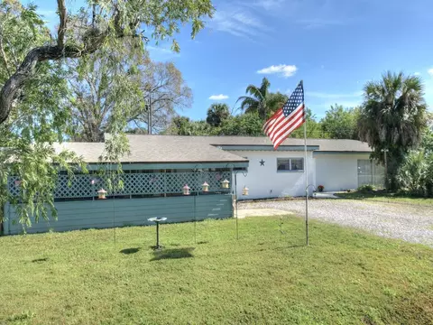 9425 Honeysuckle Dr, Micco, FL 32976 photo 6