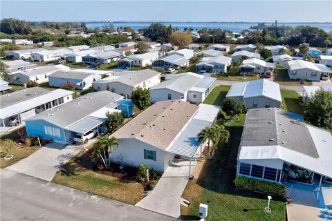 7583 Chasta Rd, Micco, FL 32976 photo 2
