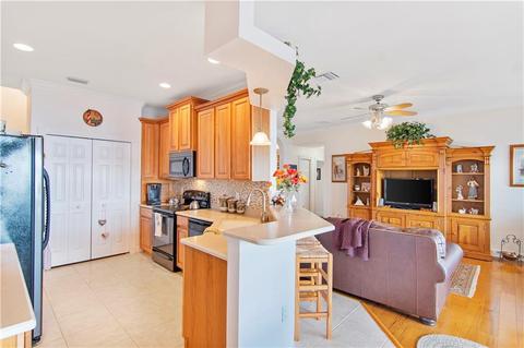 3901 Canal Dr, Micco, FL 32976 photo 16