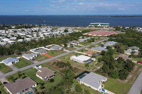 3849 15th St, Micco, FL 32976 photo 10