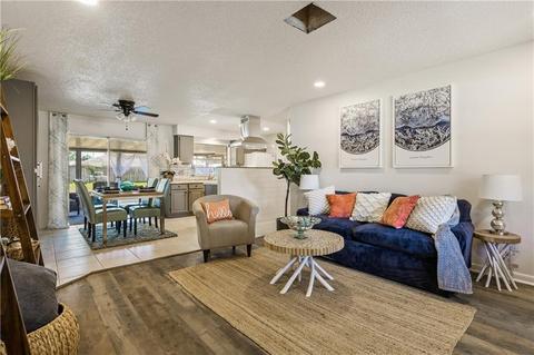 3389 Jay Tee Dr, Melbourne, FL 32901 photo 2