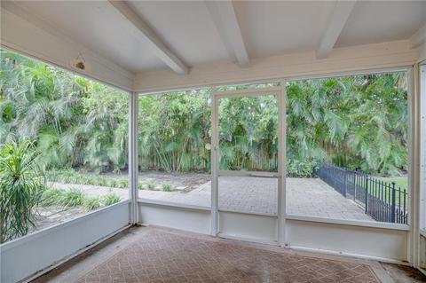 1925 Surfside Ter, Vero Beach, FL 32963 photo 11