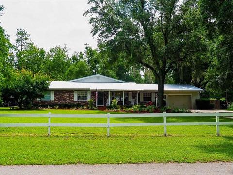 637 NE 2nd St, Williston, FL 32696 photo 2