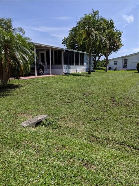 7519 Chasta Rd, Micco, FL 32976 photo 5