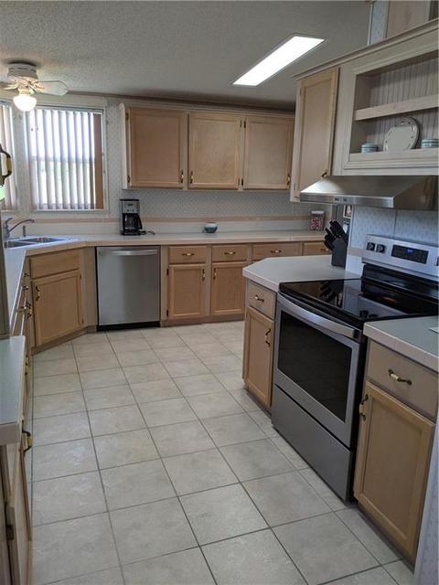 7519 Chasta Rd, Micco, FL 32976 photo 8