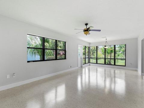 1504 Hedrick Dr, Melbourne, FL 32901 photo 4