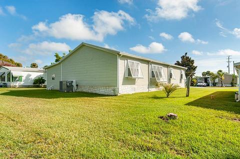 7490 Agawam Rd, Micco, FL 32976 photo 4