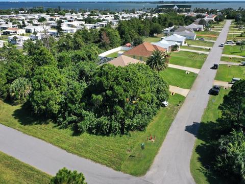 3808 15th St, Micco, FL 32976 photo 4
