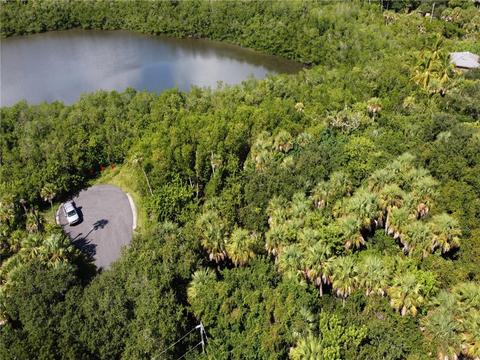 124 Seagrape Rd, Melbourne Beach, FL 32951 photo 2