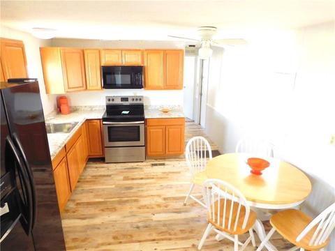 402 Eagle Dr, Barefoot Bay, FL 32976 photo 4