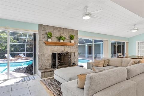 2075 Spring Pl, Vero Beach, FL 32963 photo 9