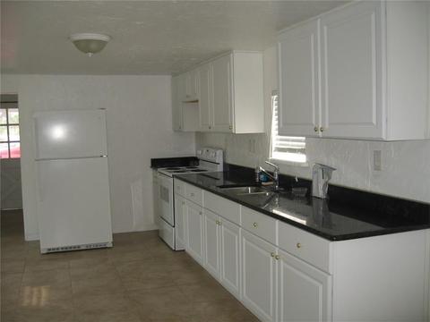 4055 Palm Ave, Micco, FL 32976 photo 9