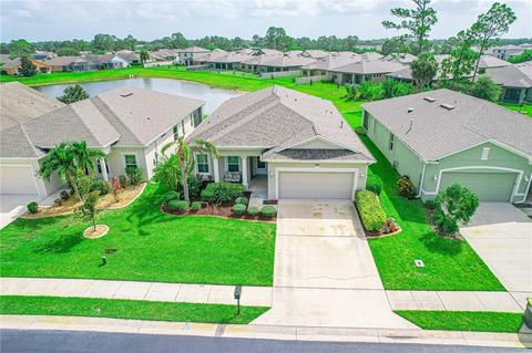 2270 Chinaberry Cir SE, Palm Bay, FL 32909