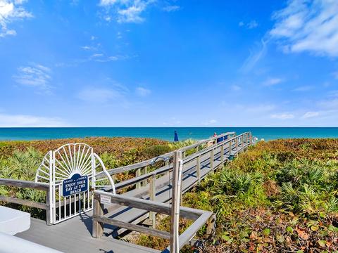 2139 Falls Cir, Vero Beach, FL 32967 photo 11