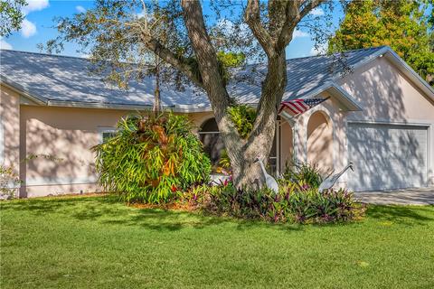 9860 Pine St, Micco, FL 32976 photo 4