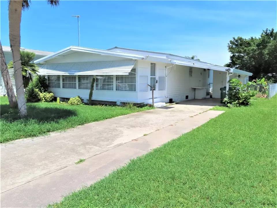 752 Lark Dr, Barefoot Bay, FL 32976 36 Photos Movoto