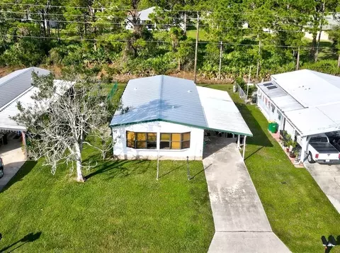 1373 Barefoot Cir, Barefoot Bay, FL 32976