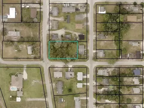 4400 28th Ct, Vero Beach, FL 32967 photo 1