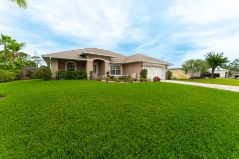 726 19th Pl Sw, Vero Beach, FL 32962 - Movoto
