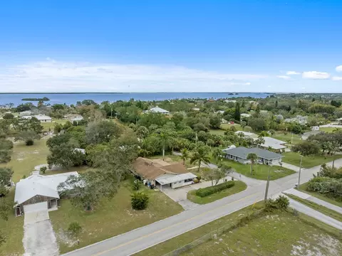 3900 Hickory Dr, Micco, FL 32976 photo 35