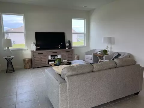 4639 Lago Vista Dr, Micco, FL 32976 photo 4
