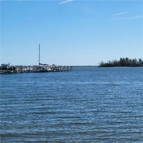 4639 Lago Vista Dr, Micco, FL 32976 photo 12