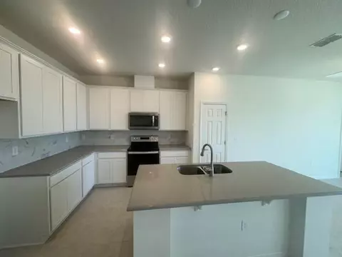4639 Lago Vista Dr, Micco, FL 32976 photo 9