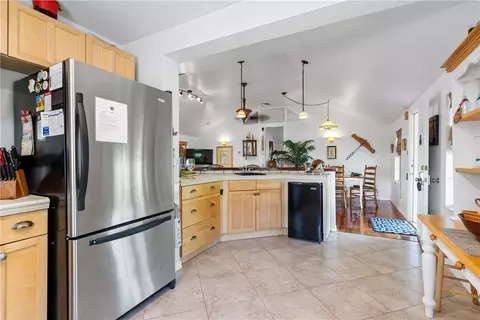 652 NE Stuart St, Jensen Beach, FL 34957 photo 14