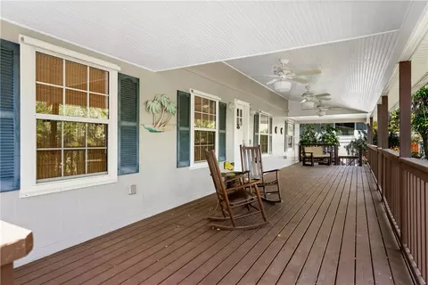 652 NE Stuart St, Jensen Beach, FL 34957 photo 2