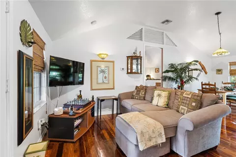 652 NE Stuart St, Jensen Beach, FL 34957 photo 6