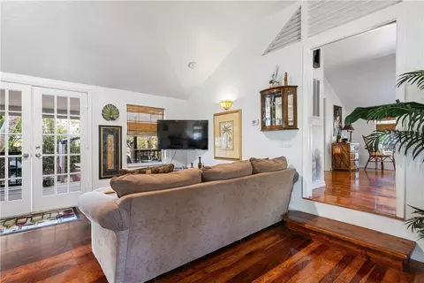 652 NE Stuart St, Jensen Beach, FL 34957 photo 4