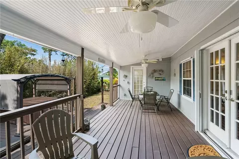 652 NE Stuart St, Jensen Beach, FL 34957 photo 17