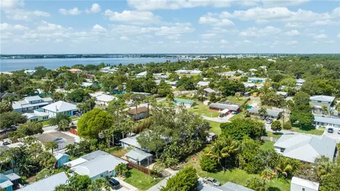 652 NE Stuart St, Jensen Beach, FL 34957 photo 30