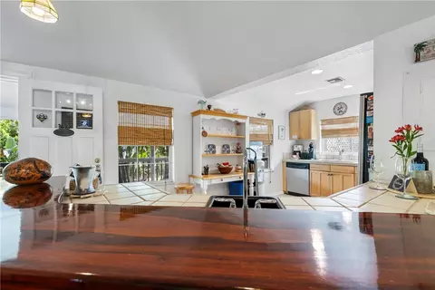 652 NE Stuart St, Jensen Beach, FL 34957 photo 10