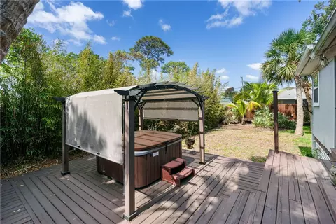 652 NE Stuart St, Jensen Beach, FL 34957 photo 19