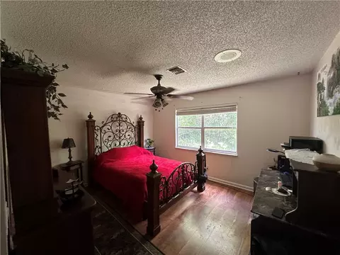 Bedroom - 7880 66th Ave, Vero Beach, FL 32967 photo 1 of 6