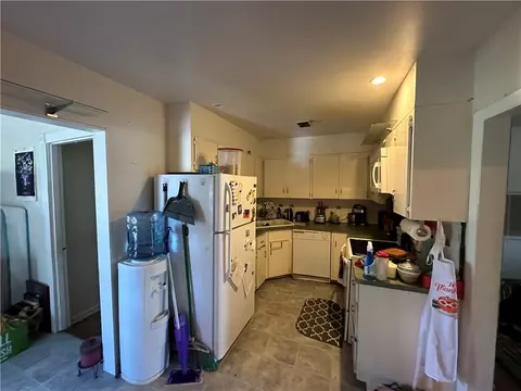 Kitchen - 7880 66th Ave, Vero Beach, FL 32967 photo 1 of 1