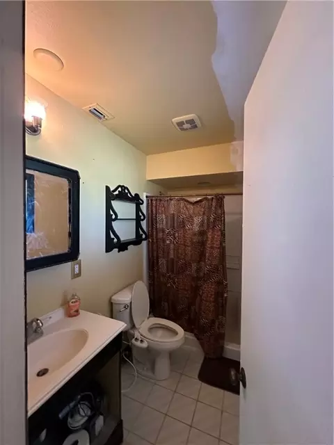 Bath - 7880 66th Ave, Vero Beach, FL 32967 photo 1 of 4