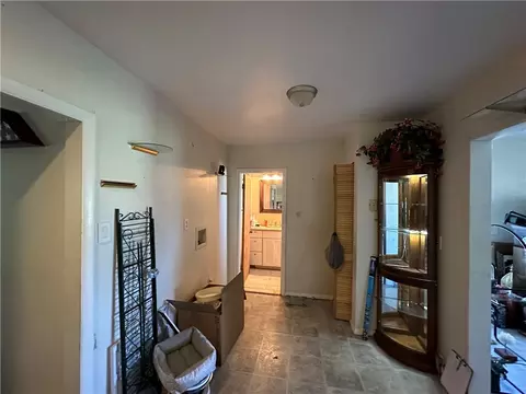 Entry Way - 7880 66th Ave, Vero Beach, FL 32967 photo 3 of 3
