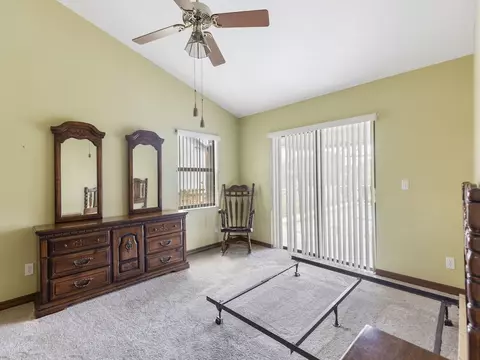 Bedroom - 3373 Lake View Cir, Melbourne, FL 32934 photo 5 of 6