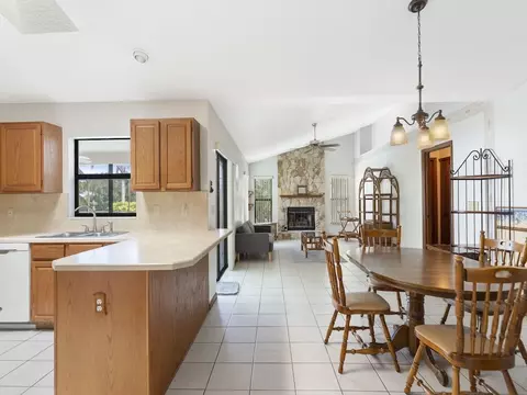 Kitchen - 3373 Lake View Cir, Melbourne, FL 32934 photo 1 of 4