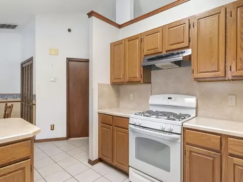 Kitchen - 3373 Lake View Cir, Melbourne, FL 32934 photo 4 of 4