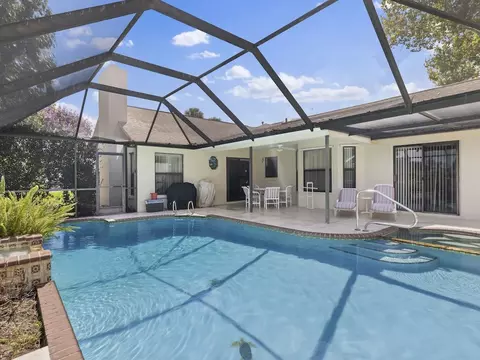 Exterior - 3373 Lake View Cir, Melbourne, FL 32934 photo 3 of 5