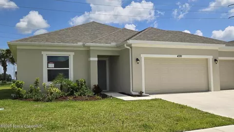 4376 Kelsey Dr, Micco, FL 32976
