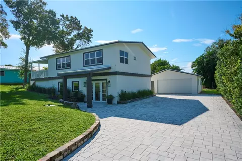 8045 142nd St, Sebastian, FL 32958