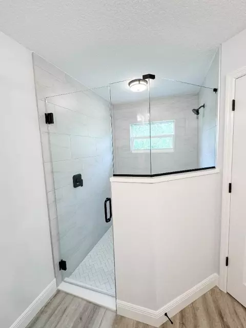 Bath - 7930 98th Ave, Vero Beach, FL 32967 photo 4 of 7