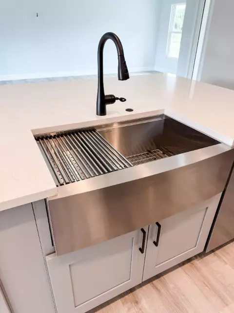 Kitchen - 7930 98th Ave, Vero Beach, FL 32967 photo 6 of 7